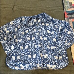 Talbots women's Blue and White Floral Blouse no buttons- 1X